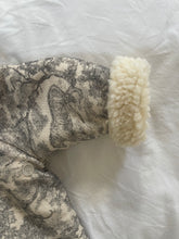 Load image into Gallery viewer, Petite Fleece Jacket (Safari Print)