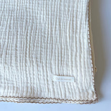 Load image into Gallery viewer, Newborn outfit + Blanket Set (Cream)