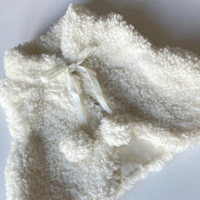 Load image into Gallery viewer, Cloud Pompom Gilet (Ivory)