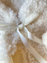 Load image into Gallery viewer, Cloud Pompom Gilet (Ivory)