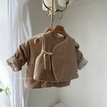 Load image into Gallery viewer, Flo Padded Vest (Two Colours)