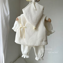 Load image into Gallery viewer, Flo Padded Vest (Two Colours)