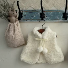 Load image into Gallery viewer, Cloud Pompom Gilet (Ivory)