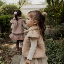 Load image into Gallery viewer, Teddy Borg Gilet Vest (beige)