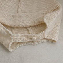 Load image into Gallery viewer, Knitted Bonnet (Two Colours)