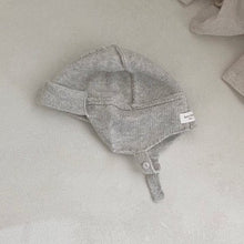Load image into Gallery viewer, Knitted Bonnet (Two Colours)