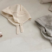 Load image into Gallery viewer, Knitted Bonnet (Two Colours)