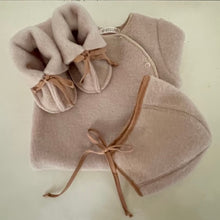 Load image into Gallery viewer, MERINO WOOL BOOTIES