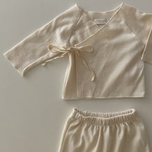 Load image into Gallery viewer, Newborn Kimono Top + Bottom Set (Two Colours)
