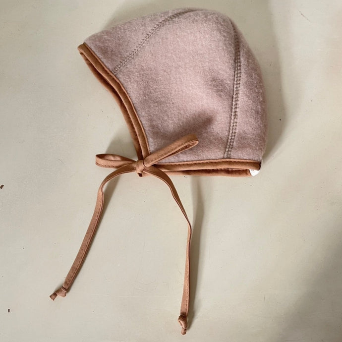 MERINO WOOL BONNET